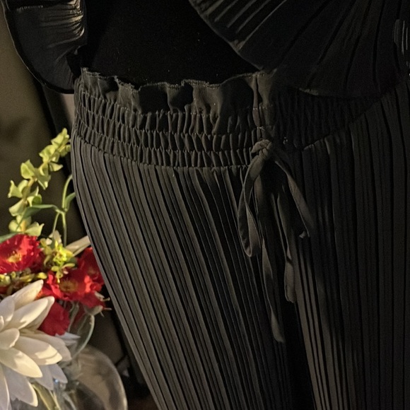 Two-piece crop top high, waisted, beautiful crepe and delicate like new - Picture 2 of 10